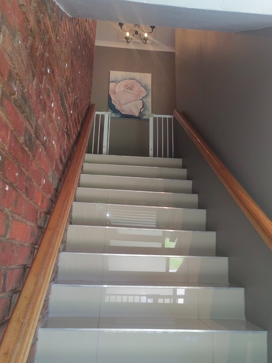 4 Bedroom Property for Sale in Hillcrest Northern Cape